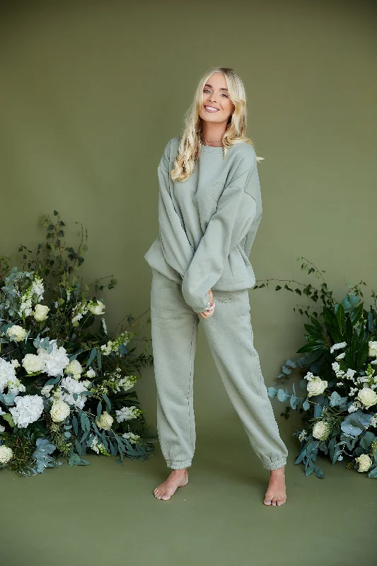 Personalised Bridal Sweatshirt and Jogger Tracksuit - Sage Hoodie with Snap Buttons Easy Quick Personalised Bridal Sweatshirt and Jogger Tracksuit - Sage Hoodie with Snap Buttons Easy Quick