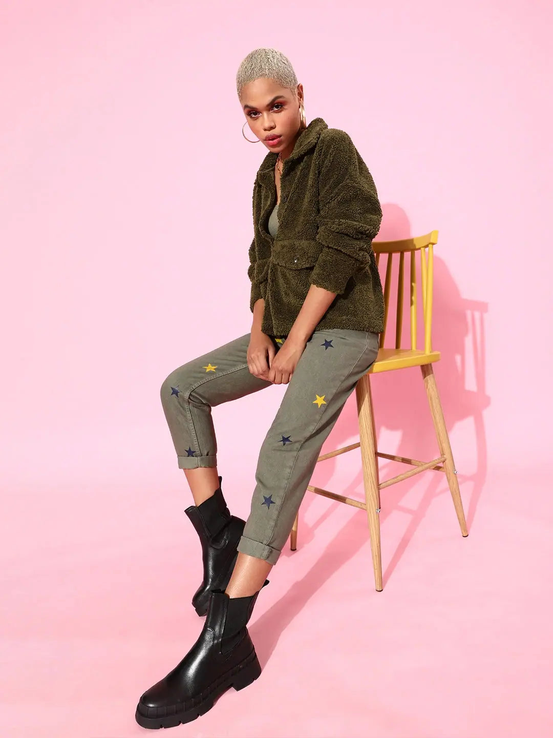 Women Solid Olive Full Sleeve Jacket Elasticated Jacket Padded Jacket Insulated Jacket Women Solid Olive Full Sleeve Jacket Elasticated Jacket Padded Jacket Insulated Jacket