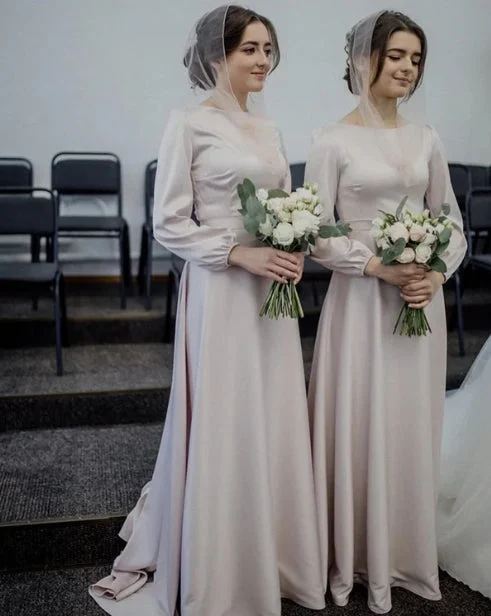 Champagne Simple Bridesmaid Dresses Long Sleeves Formal Floor-length Wedding Guest Party Dresses Tunics Velvet soft Champagne Simple Bridesmaid Dresses Long Sleeves Formal Floor-length Wedding Guest Party Dresses Tunics Velvet soft